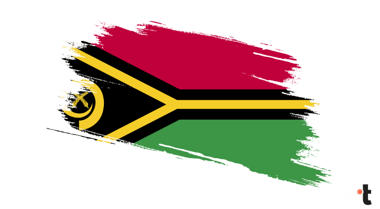 A bandeira combina verde, vermelho, preto e amarelo, simbolizando a terra fértil, o sangue pela independência, a herança cultural e a prosperidade